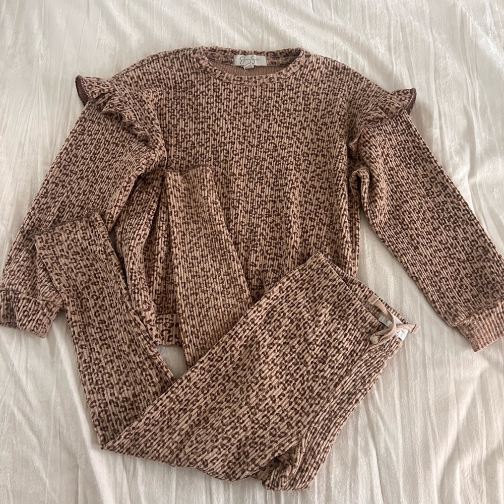 Jessica Simpson Kids Pajama Set in Brown
